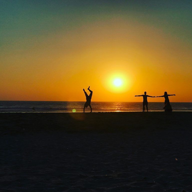 Friends at sunset, El Palmar