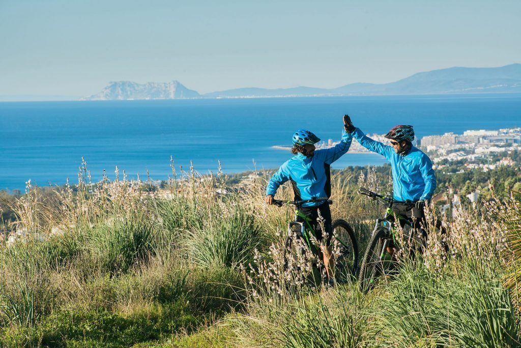 NaluSur team- bikes